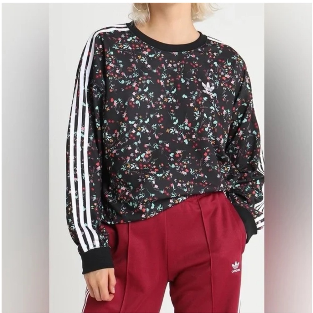 🌹 🌺 Adidas Black Sweatshirt with Floral Design